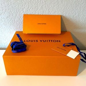 Large LV Box with ribbons & receipt/gift envelopes